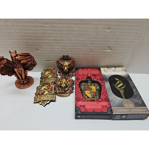 The Unbranded Brand Other - Harry Potter Gryffindor Crest Enamel Pins, Keychains & Griffon Statue